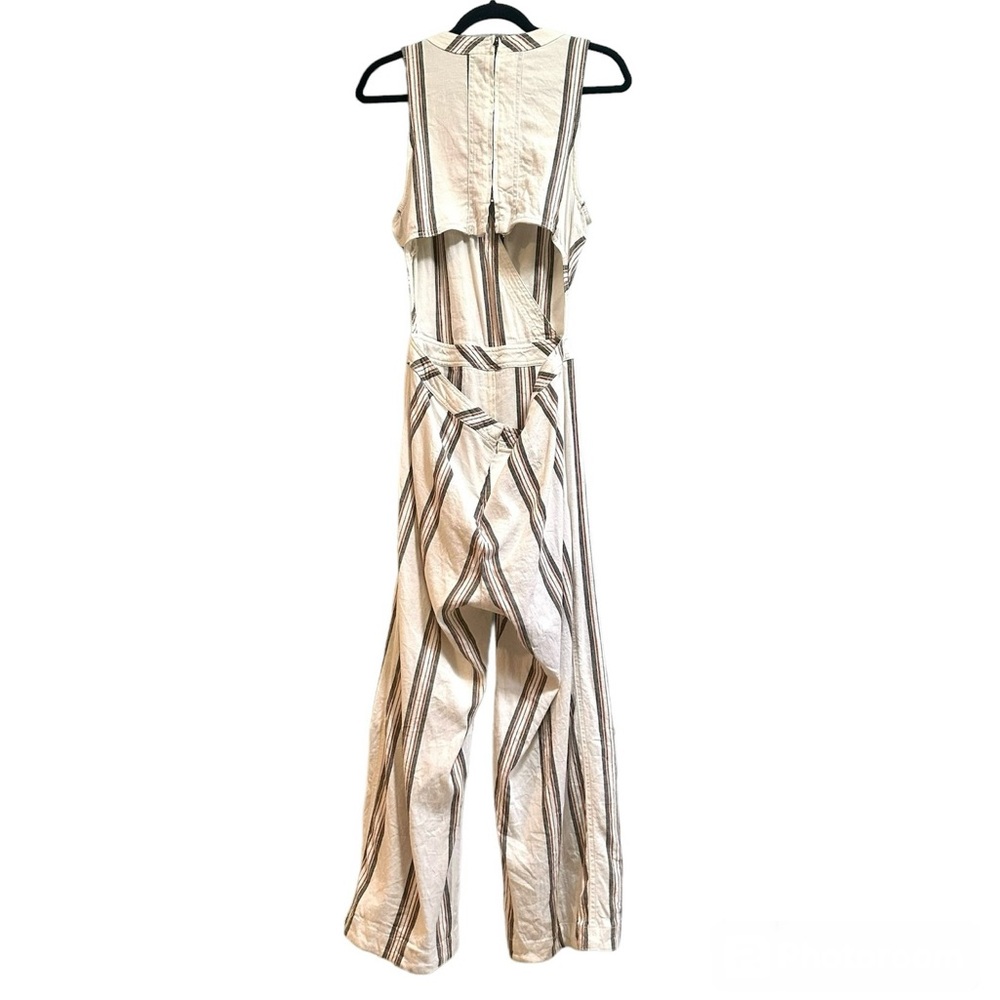 Free People striped linen and cotton blend open back jumpsuit, size 0, fits 6-8 - Picture 4 of 10